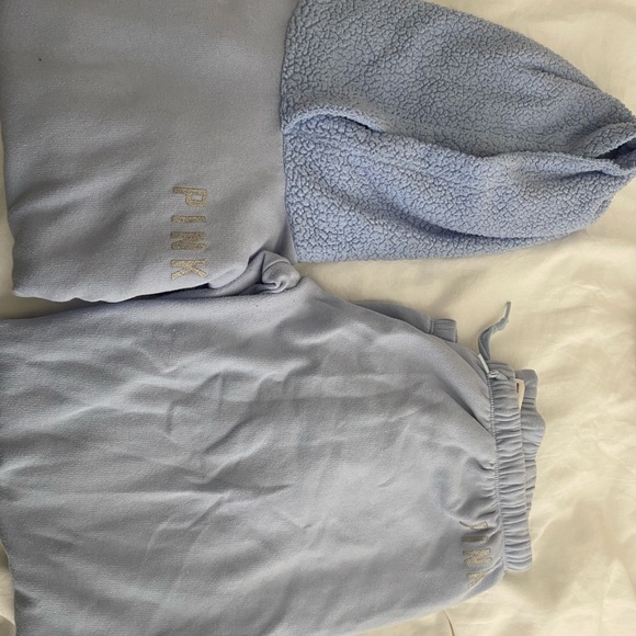 VS/ PINK Sweatpants and sweater set - Picture 2 of 3